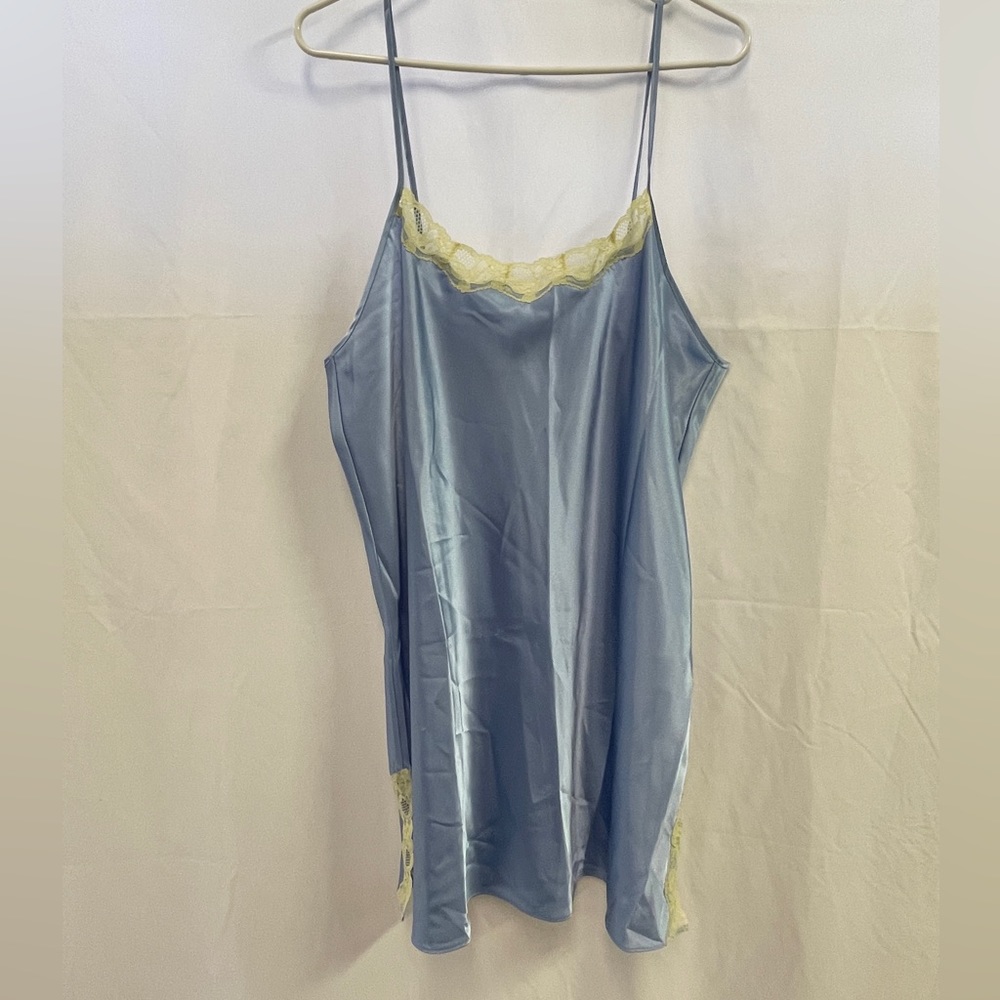 Valerie Stevens Nightgown